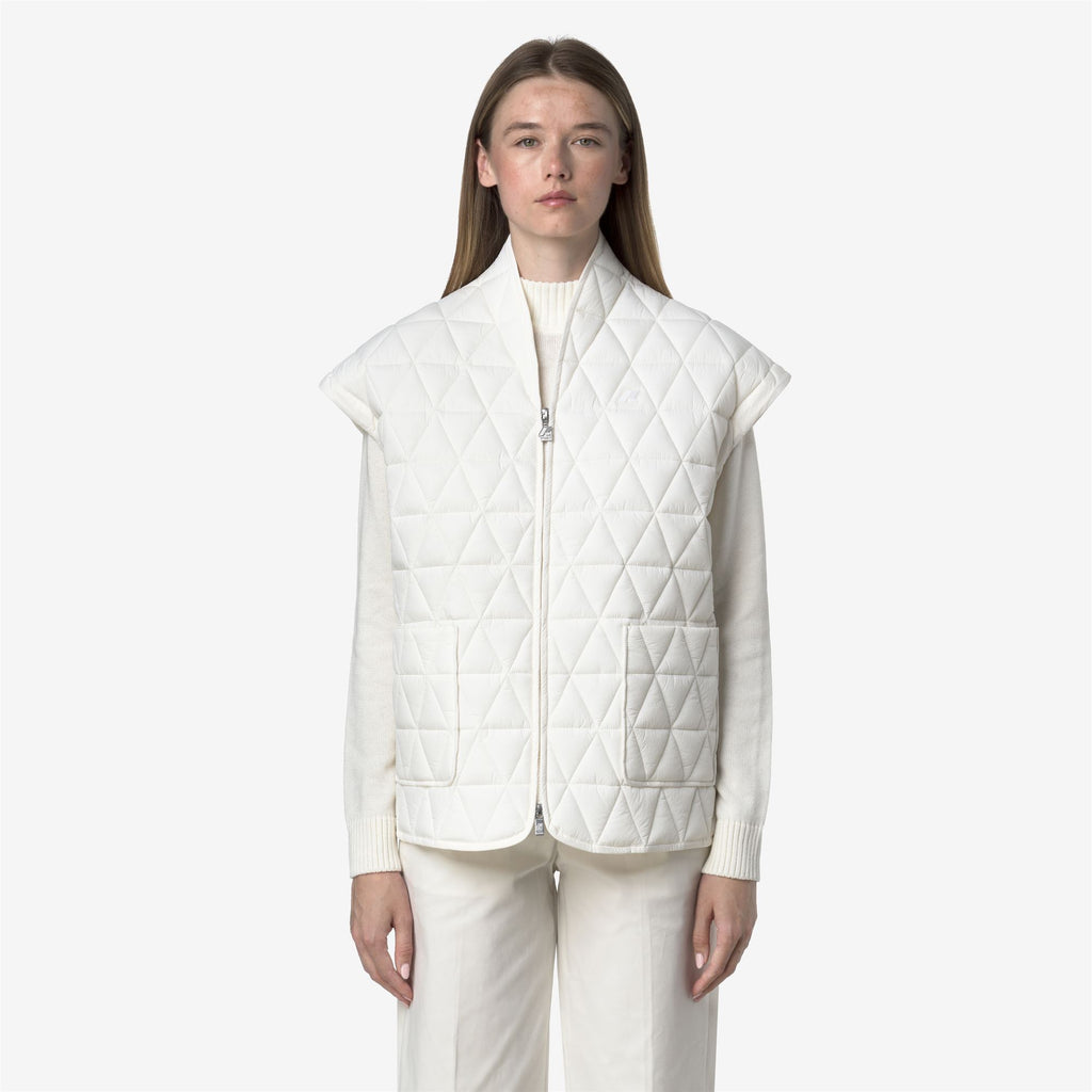 Jackets_WOMAN_SALOIRE DIAMOND QUILTED WARM AF_Short_White Gardenia - Commercial 4