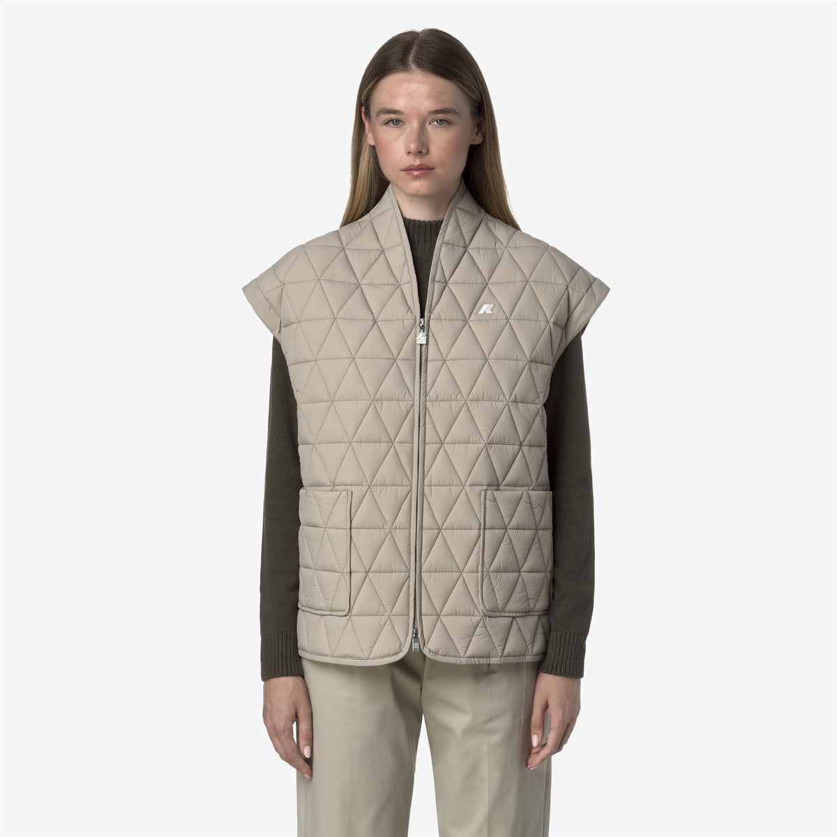 Jackets_WOMAN_SALOIRE DIAMOND QUILTED WARM AF_Short_Beige Cashmere - Commercial 4