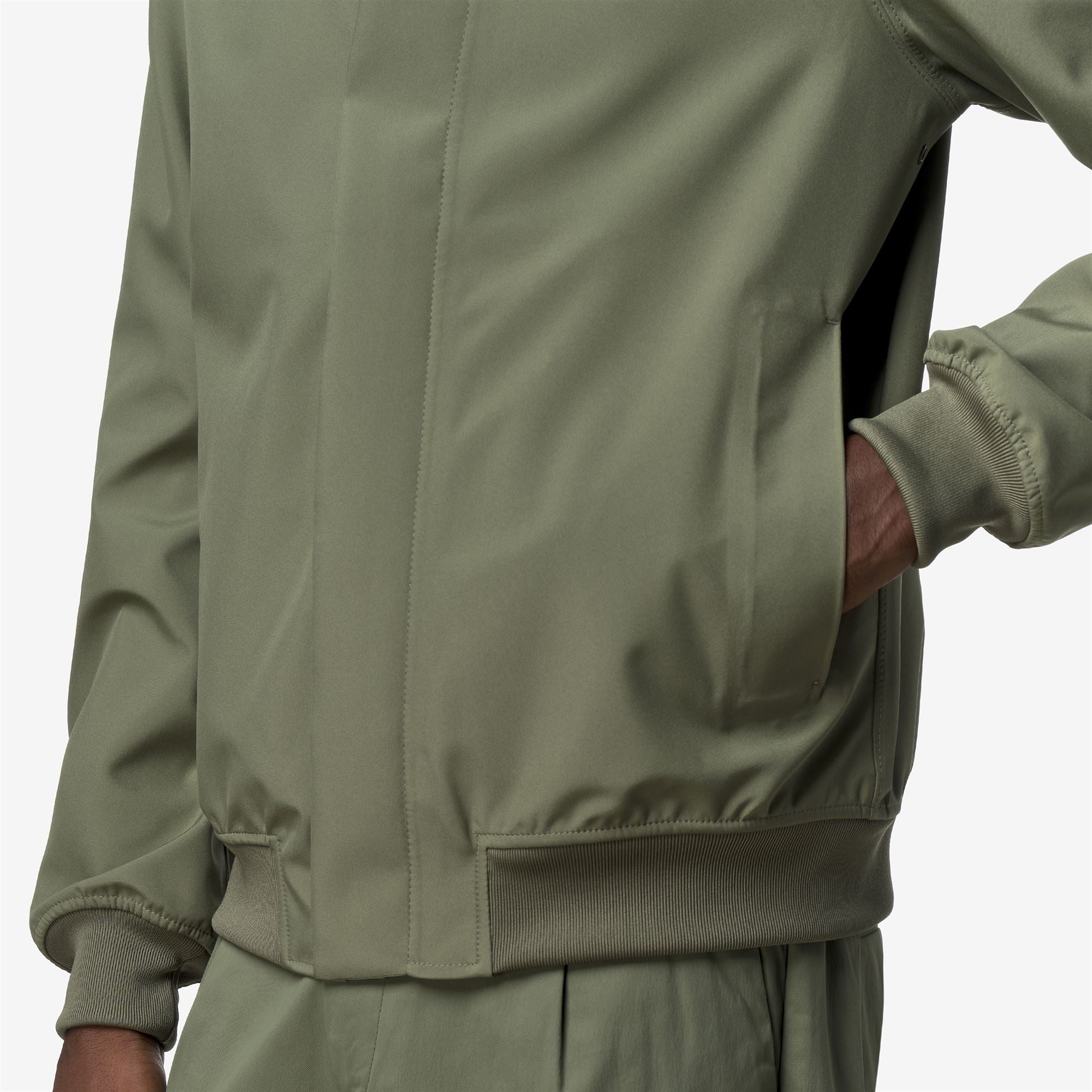 Jackets_Man_JOACHIM BONDED JERSEY_Short_Green Lichen - Commercial 7