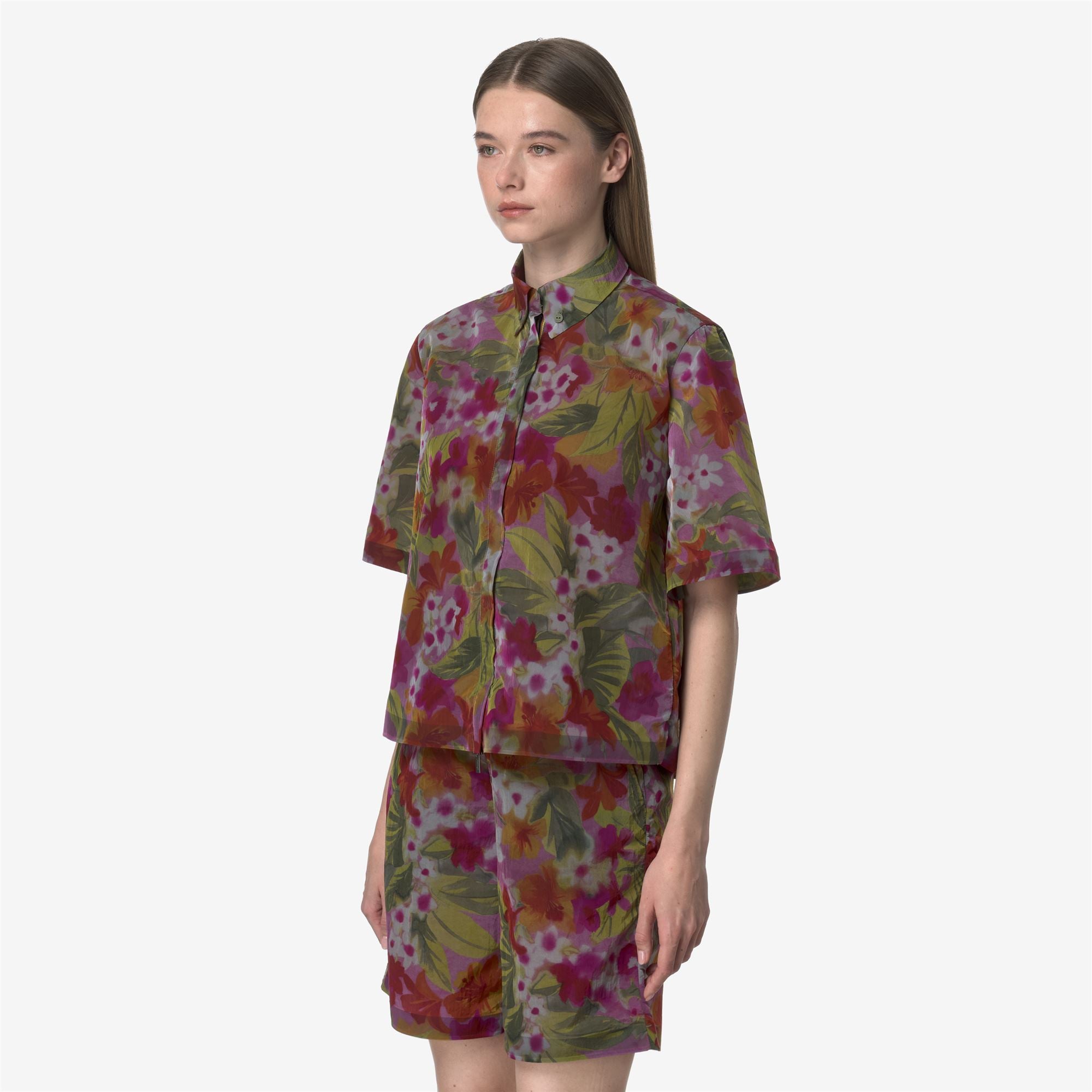 Jackets_WOMAN_LIZET PRINT_Short_FLORAL PRINT - Commercial 5