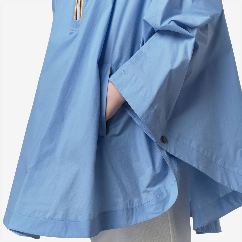 Jackets_KID UNISEX_P. LE VRAI 4.0 MORGAN_Poncho_Blue Cielo - Commercial 7