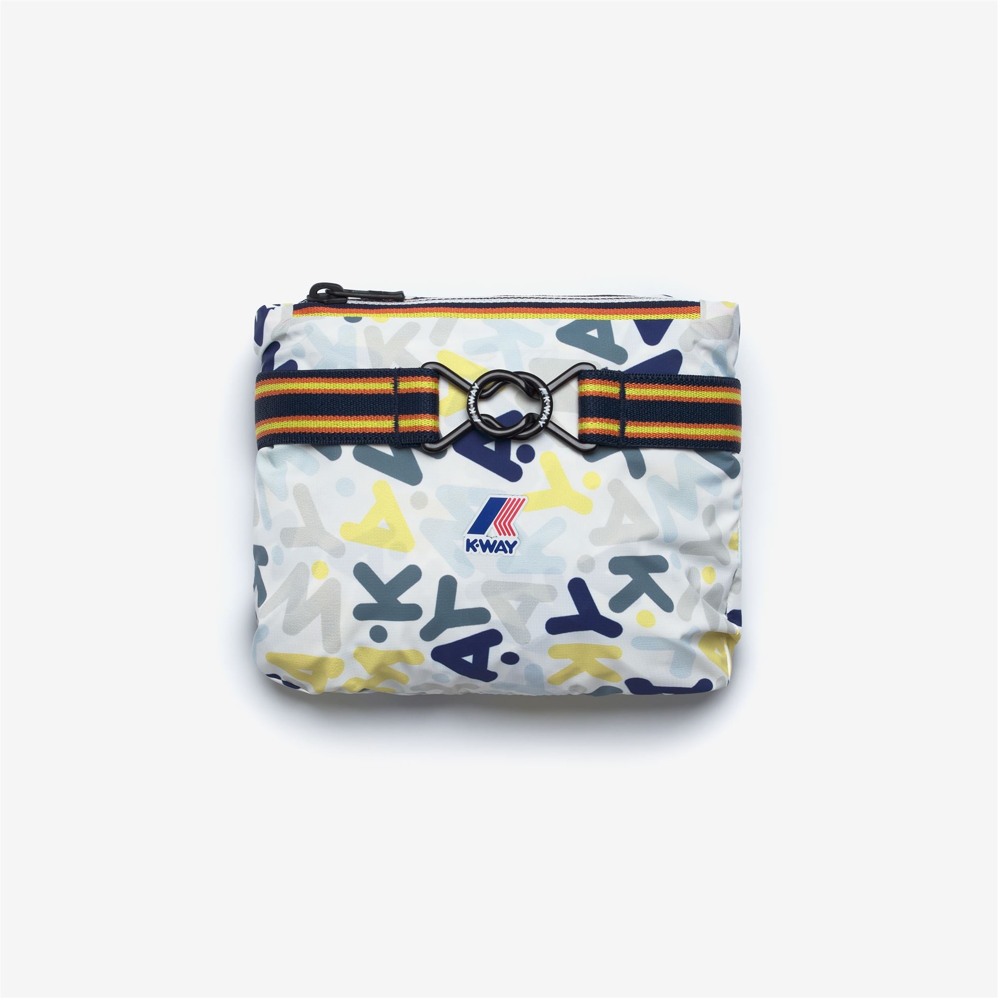 Jackets_KID UNISEX_P. LE VRAI 4.0 CLAUDE GRAPHIC_Mid_letters boy - Commercial 2