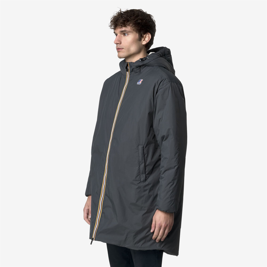 Chaqueta impermeable unisex gris de 3/4 de largo con forro de sherpa main