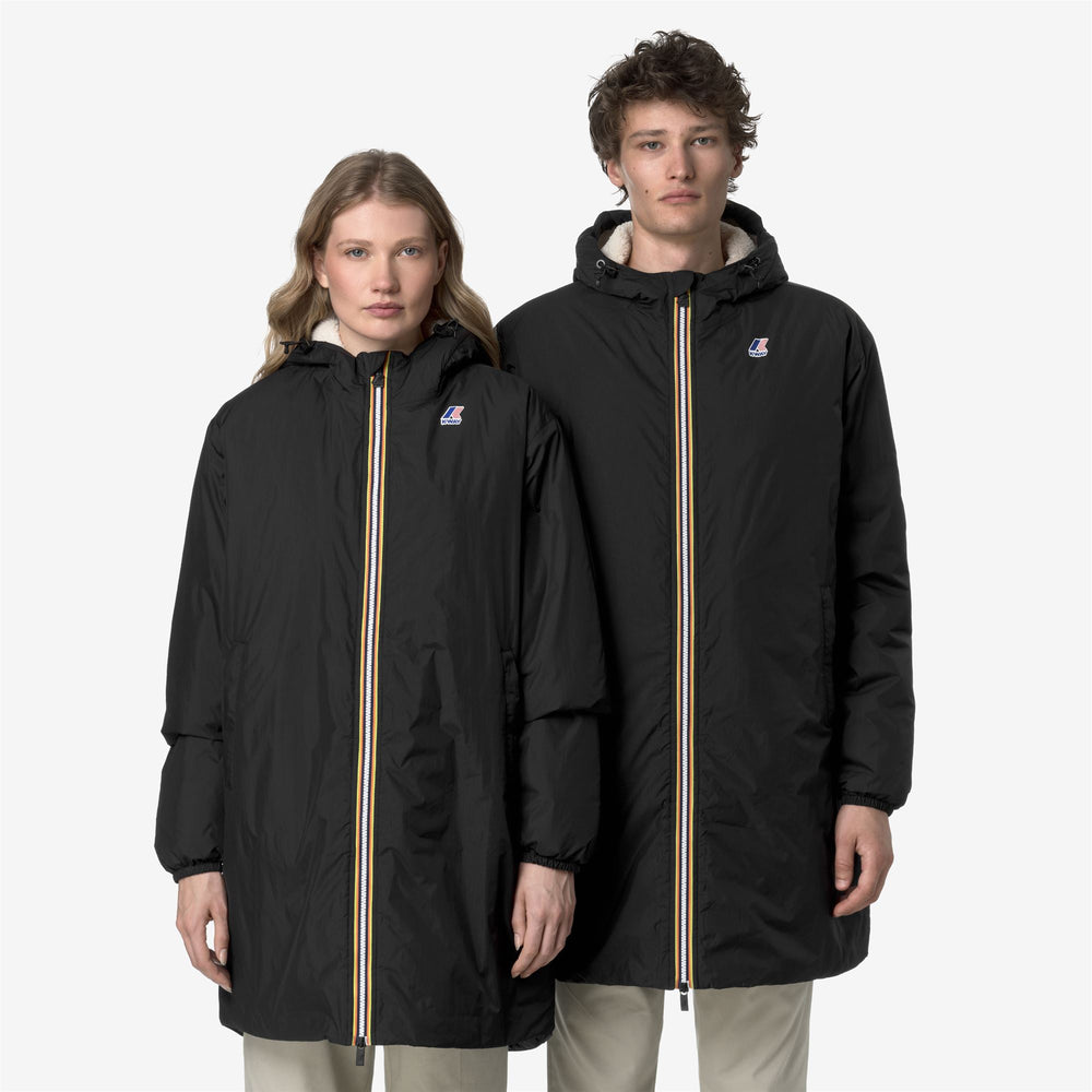 Chaqueta impermeable unisex negra de 3/4 de largo con forro de sherpa 02