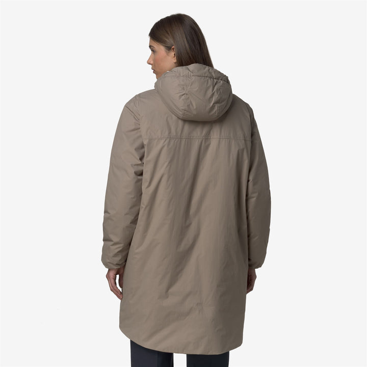 Impermeable unisex beige de 3/4 de largo con forro de sherpa 5