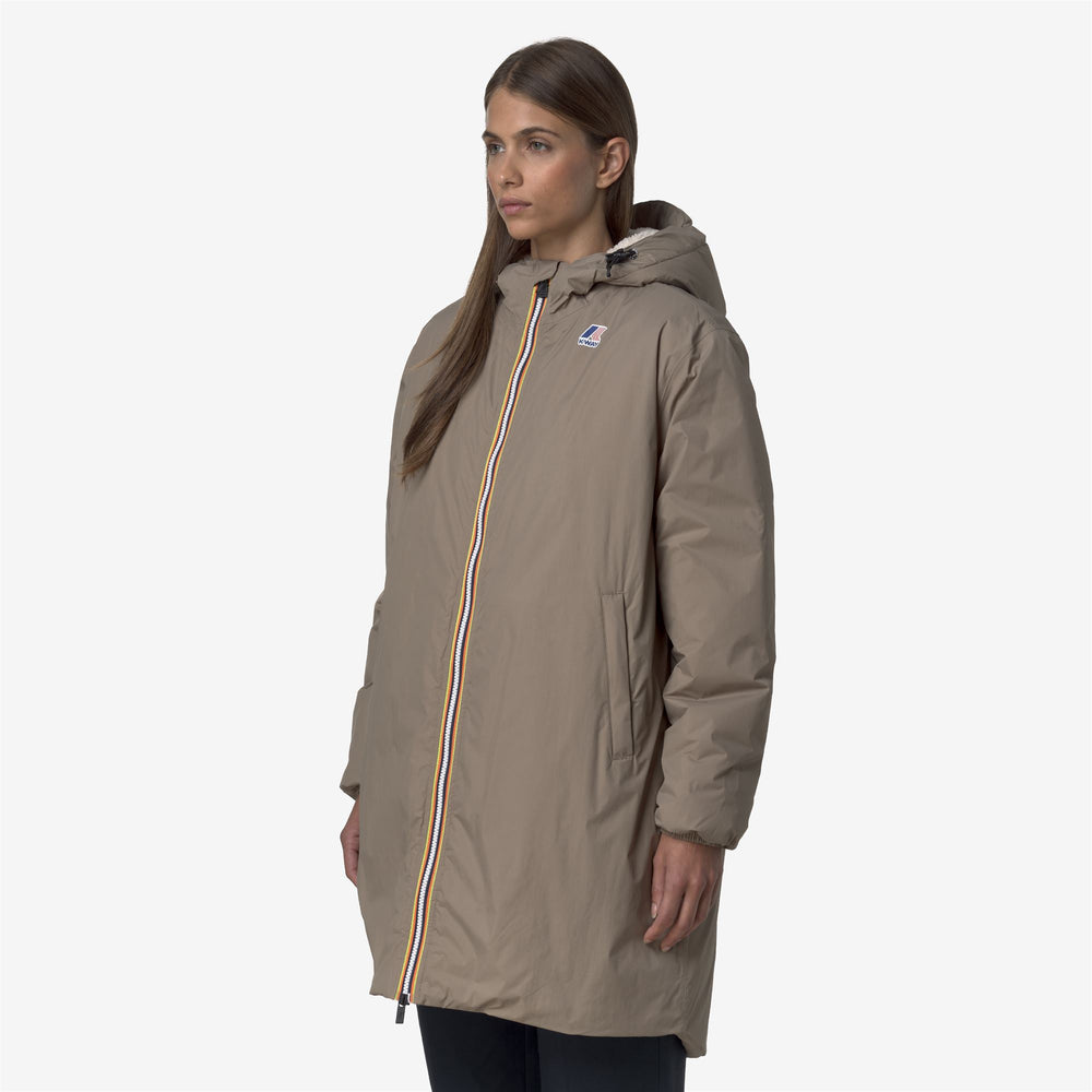 Impermeable unisex beige de 3/4 de largo con forro de sherpa 02