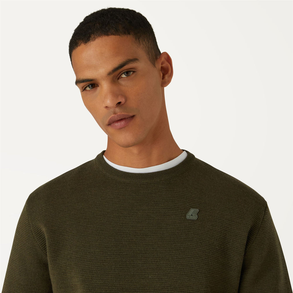 Knitwear_Man_SEBASTIEN EASY CARE_Pull Over_GREEN BLACKISH - Commercial 7