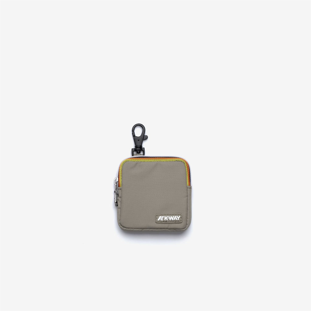 Small Accessories_UNISEX_EMEE_Headphones_Green Oak - Commercial 1