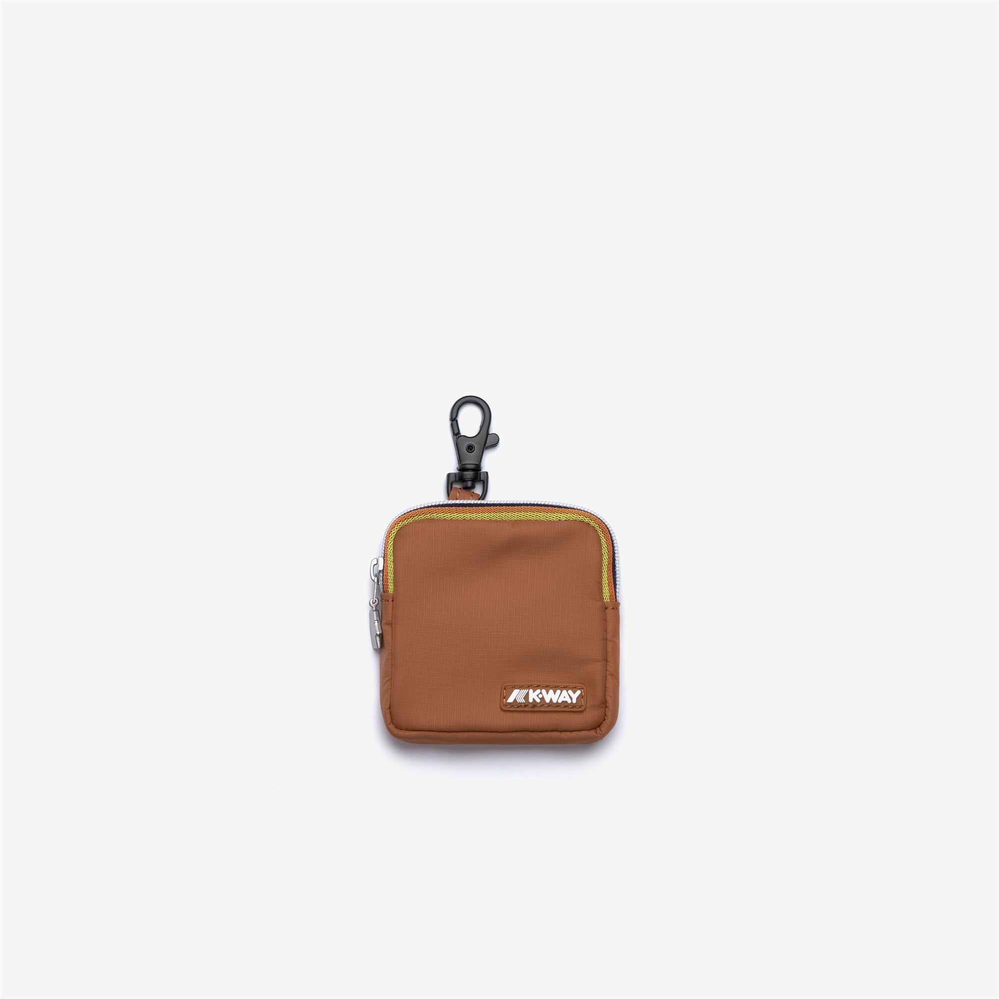 Small Accessories_UNISEX_EMEE_Headphones_Orange Adobe - Commercial 1