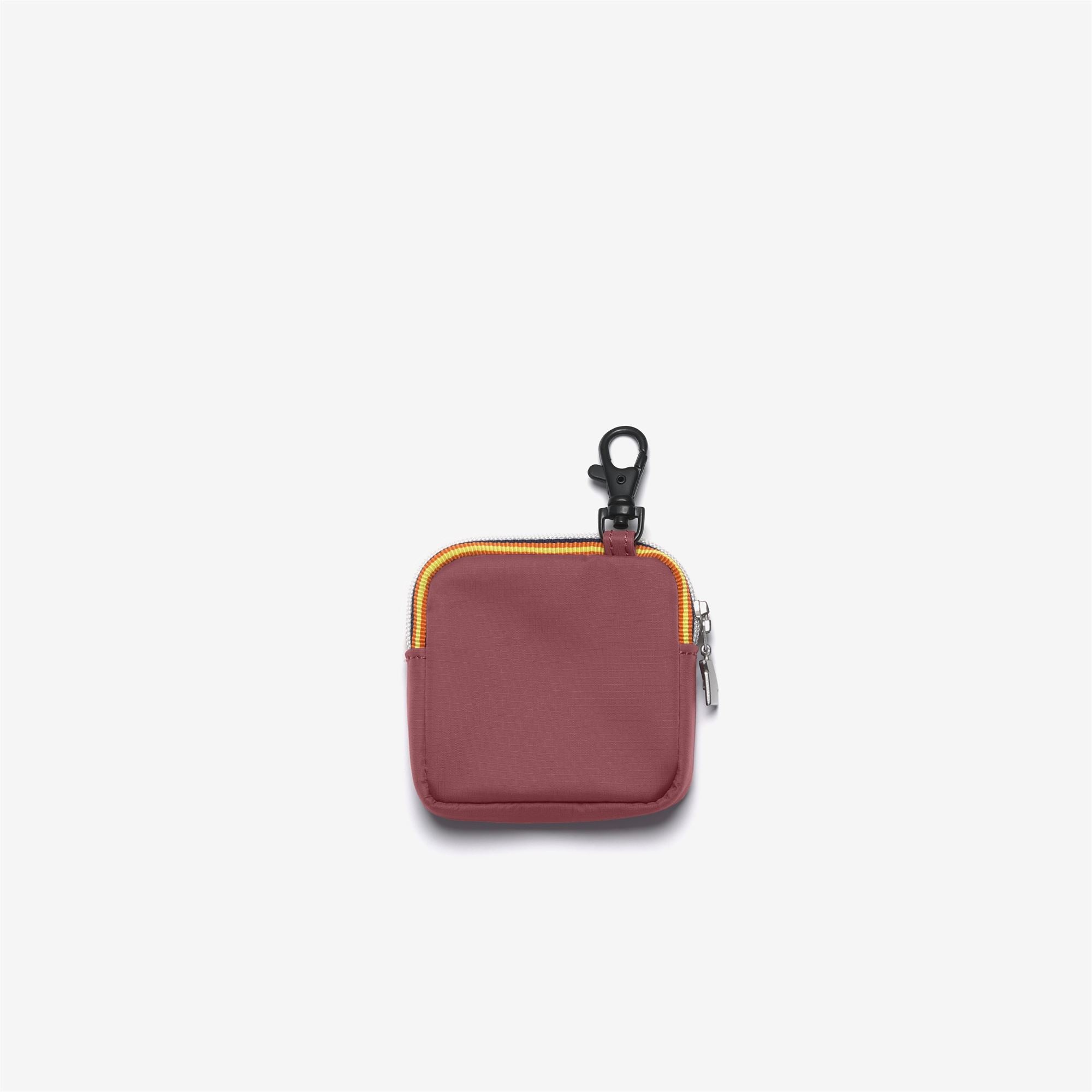 Small Accessories_UNISEX_EMEE_Headphones_Red Brownish - Commercial 2