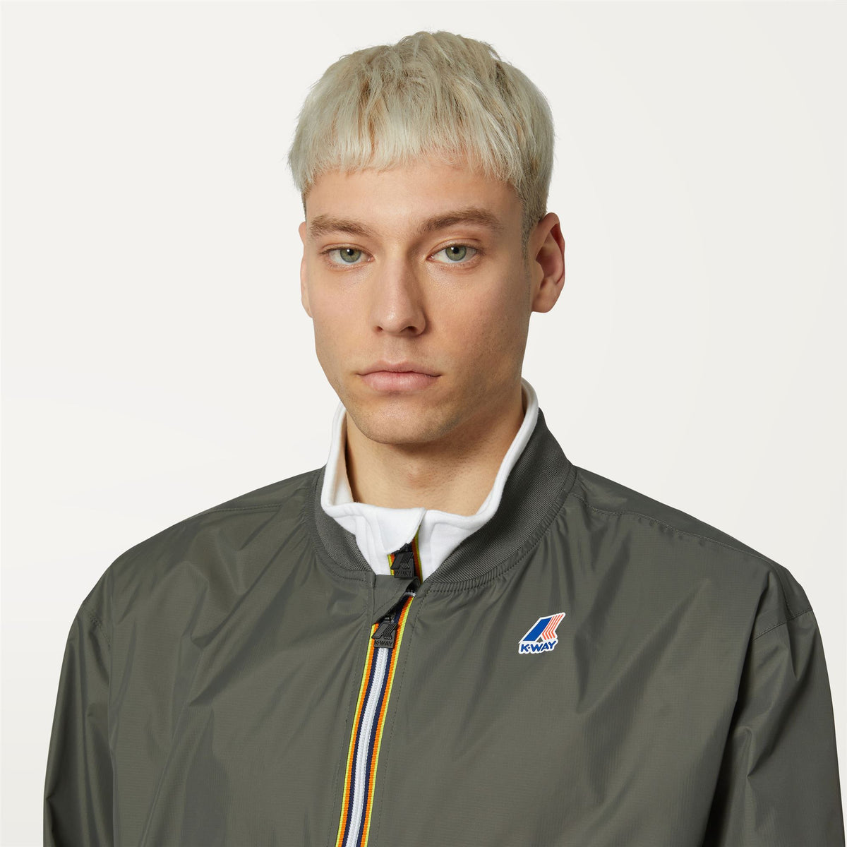 Jackets_UNISEX_LE VRAI 3.0 AMAUREN_Short_GREEN BLACKISH - Commercial 7