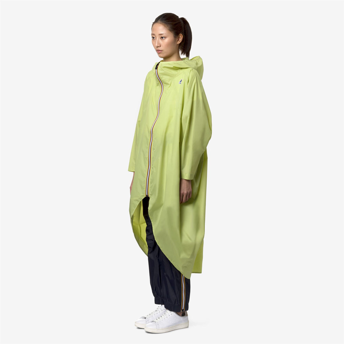 Jackets_Unisex_LE VRAI 3.0 RENNES_Poncho_Green Celery - Commercial 5
