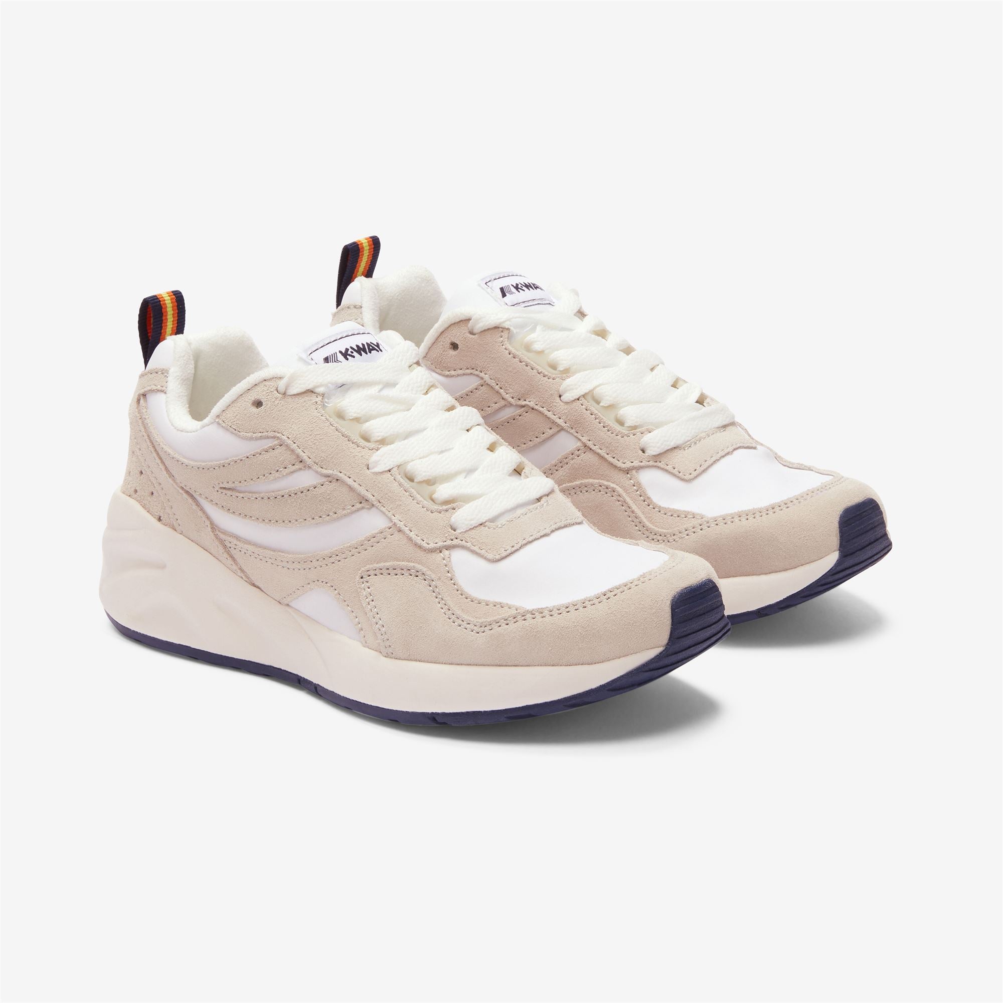 Sport Shoes_UNISEX_TRAINING 3.0 LACES_Low Cut_White - Blu Navy - Commercial 2
