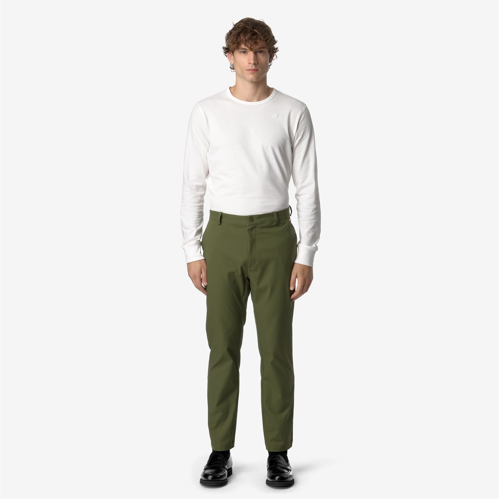 Pants_UNISEX_ELIA TWILL PEACH_Chino_Green Cypress - Commercial 4