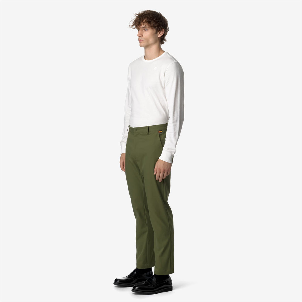Pants_UNISEX_ELIA TWILL PEACH_Chino_Green Cypress - Commercial 5