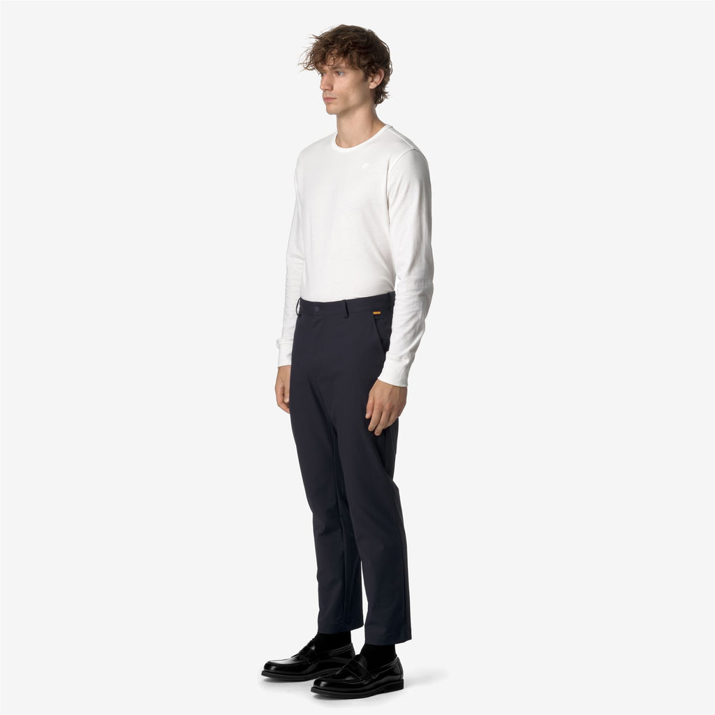 Pants_UNISEX_ELIA TWILL PEACH_Chino_Blue Depth - Commercial 5