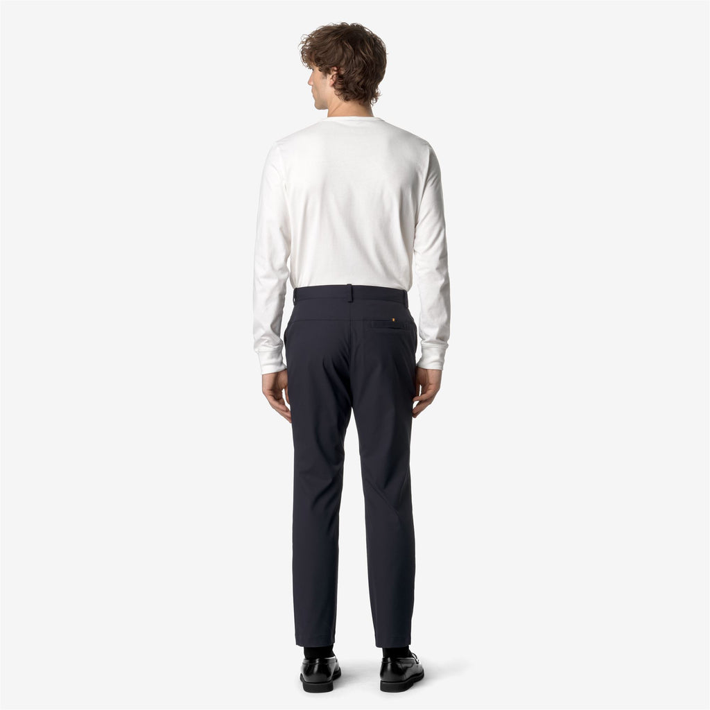 Pants_UNISEX_ELIA TWILL PEACH_Chino_Blue Depth - Commercial 6