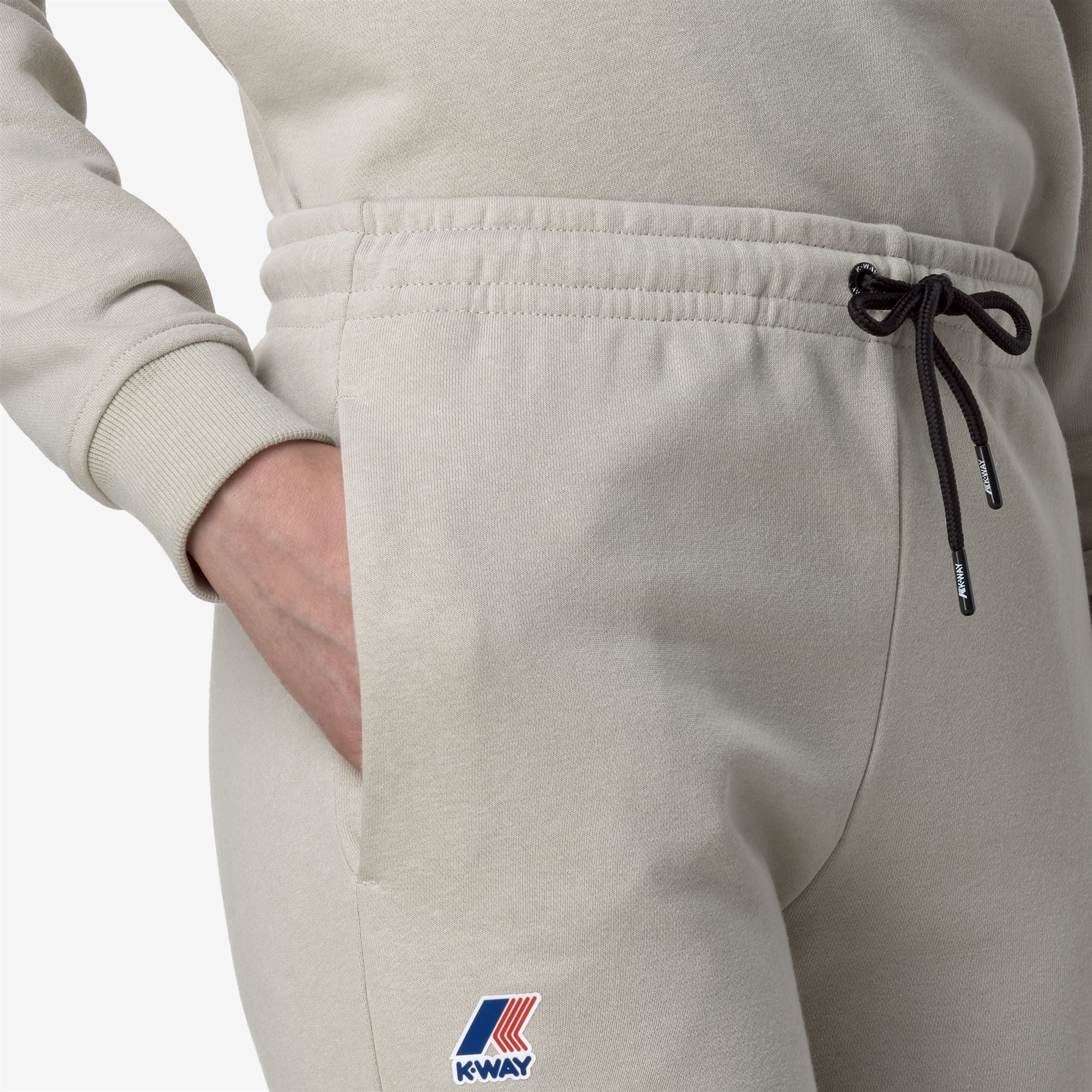 Pants_UNISEX_LE VRAI BISHOP POLY COTTON_Sport Trousers_BEIGE LT - Commercial 7