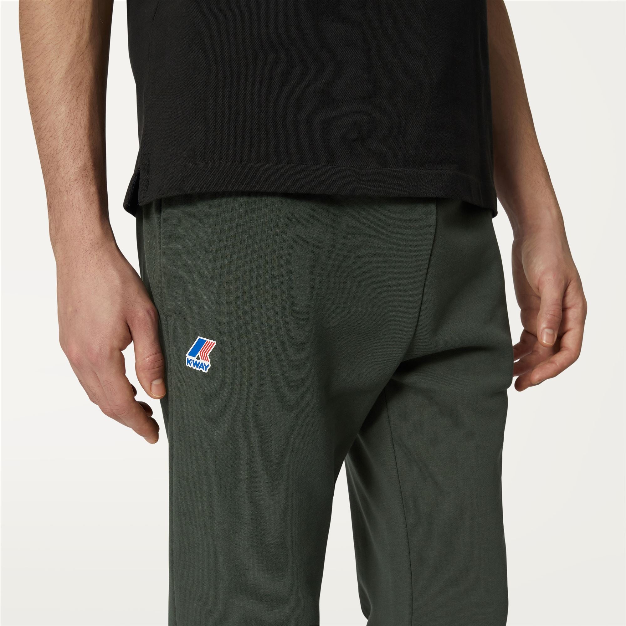 Pants_UNISEX_LE VRAI BISHOP POLY COTTON_Sport Trousers_GREEN BLACKISH - Commercial 7