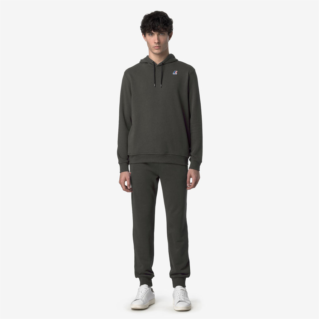 Pants_UNISEX_LE VRAI BISHOP POLY COTTON_Sport Trousers_GREEN BLACKISH - Commercial 4