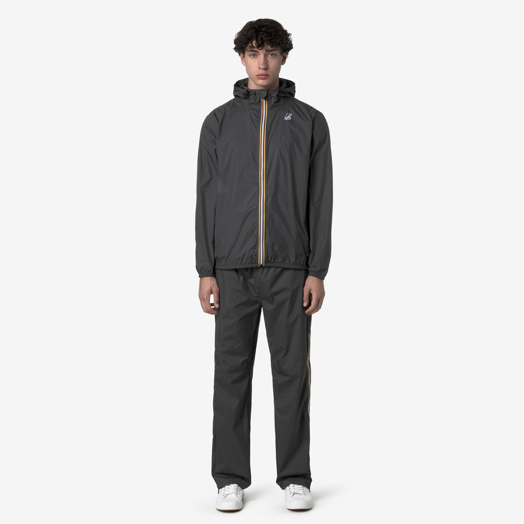 Pants_UNISEX_LE VRAI 4.0 ETHAN_Sport Trousers_Grey Shadow Dk - Commercial 4
