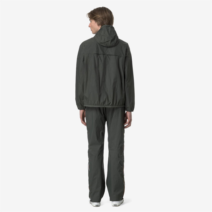 Pantalones deportivos unisex plegables verde oscuro para clima variable 6