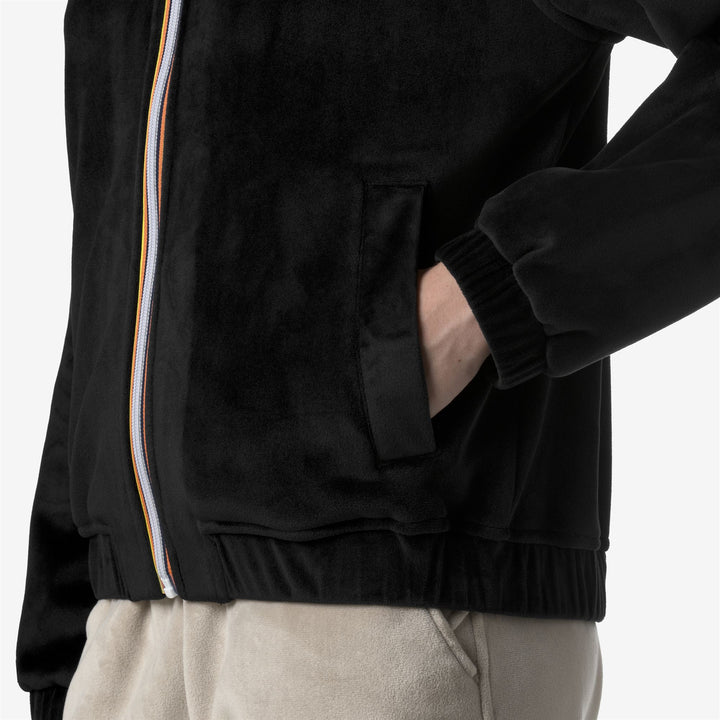 Giacca in pile di velluto nero da donna con tasche con cerniera 2