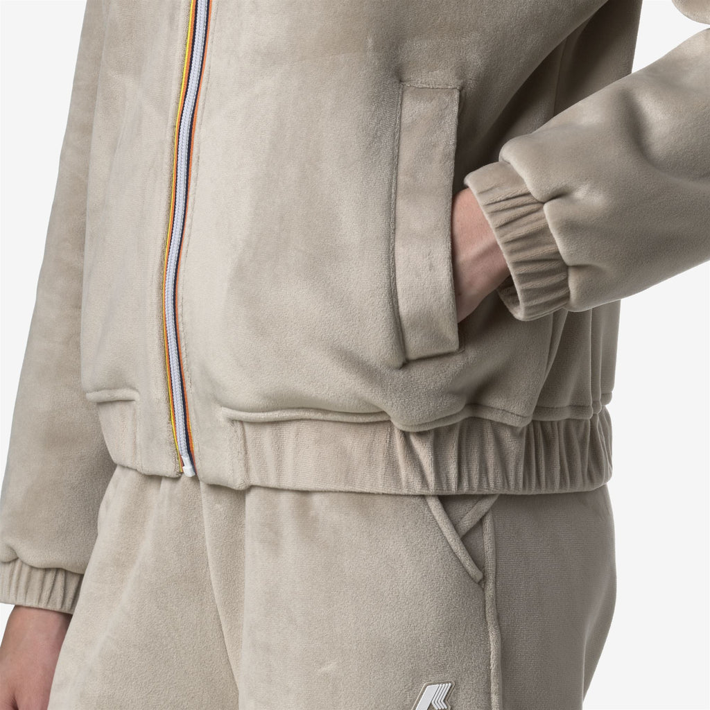 Fleece_WOMAN_VIVIETTE VELOUR POLAR_Jacket_Beige Cashmere-Beige Cashmere - Commercial 7