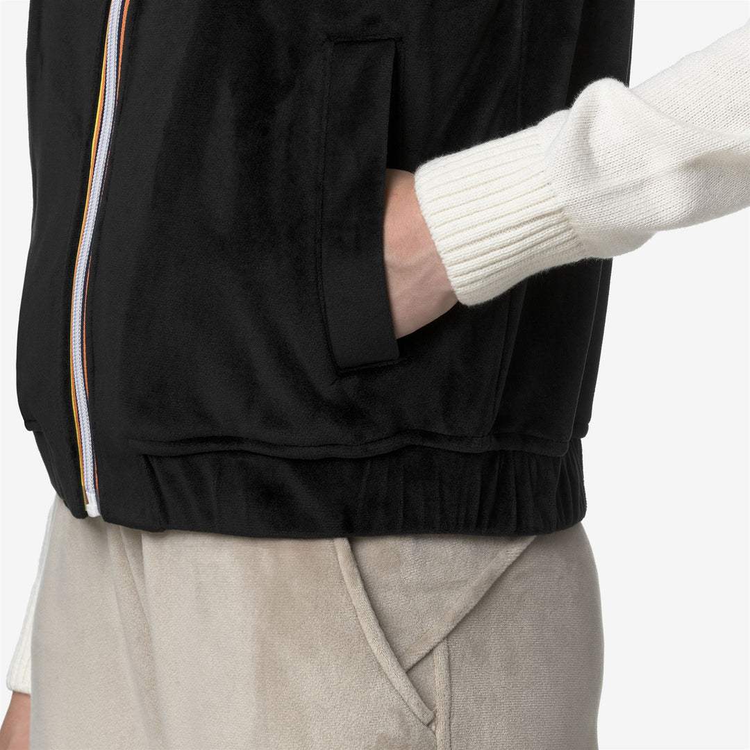 Chaleco polar negro con efecto terciopelo y bolsillos para mujer main