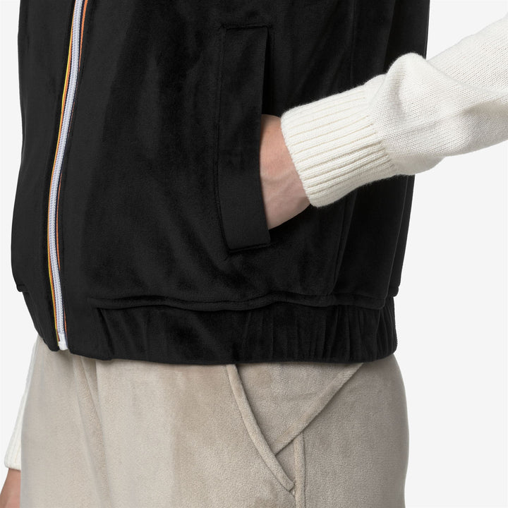 Chaleco polar negro con efecto terciopelo y bolsillos para mujer 2