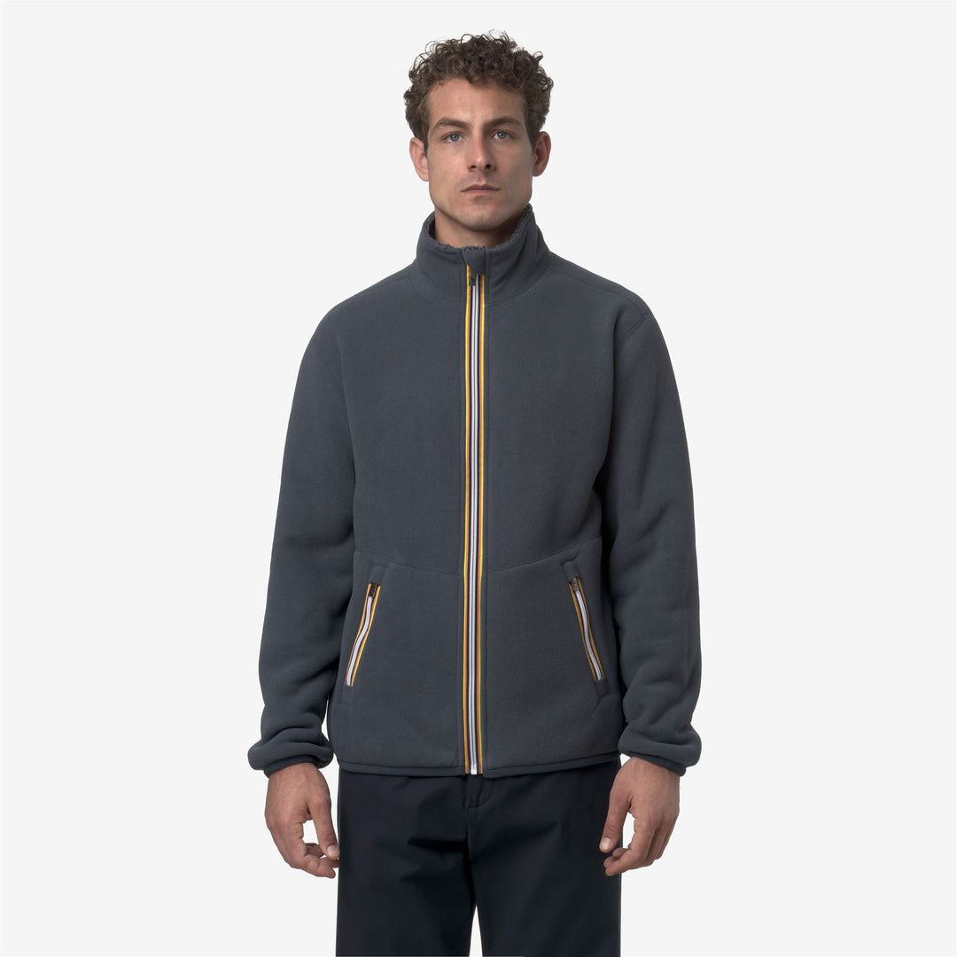 Chaqueta polar reversible azul para hombre con tejido sherpa y polar main