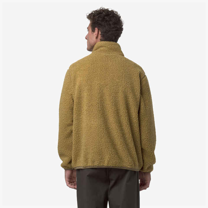 Chaqueta polar sherpa reversible beige para hombre 6