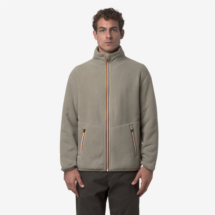 Chaqueta polar reversible verde para hombre con sherpa y forro polar 3