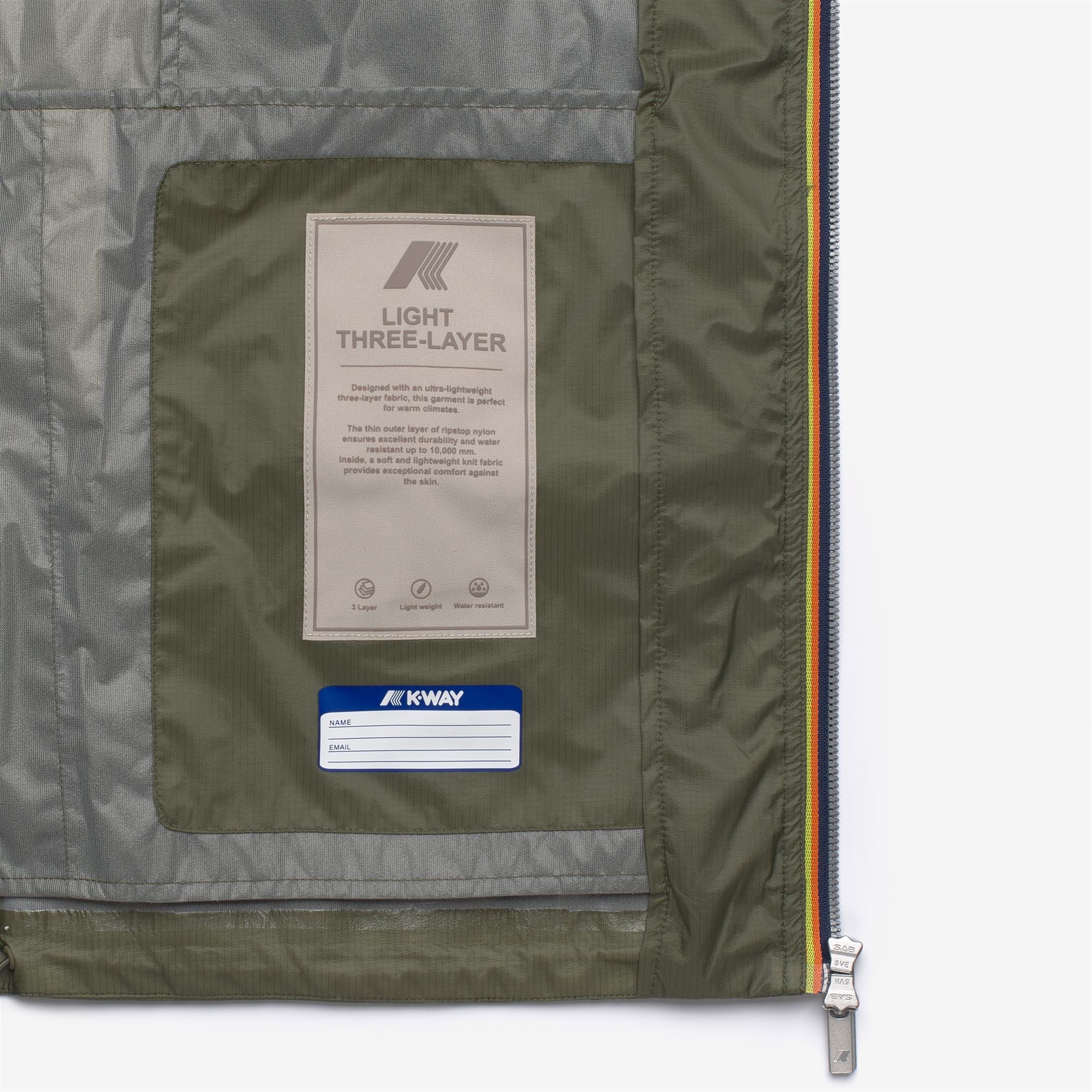 Jackets_Man_CLAD EXTRA LIGHT 3L_Short_Green Lichen - Commercial 2