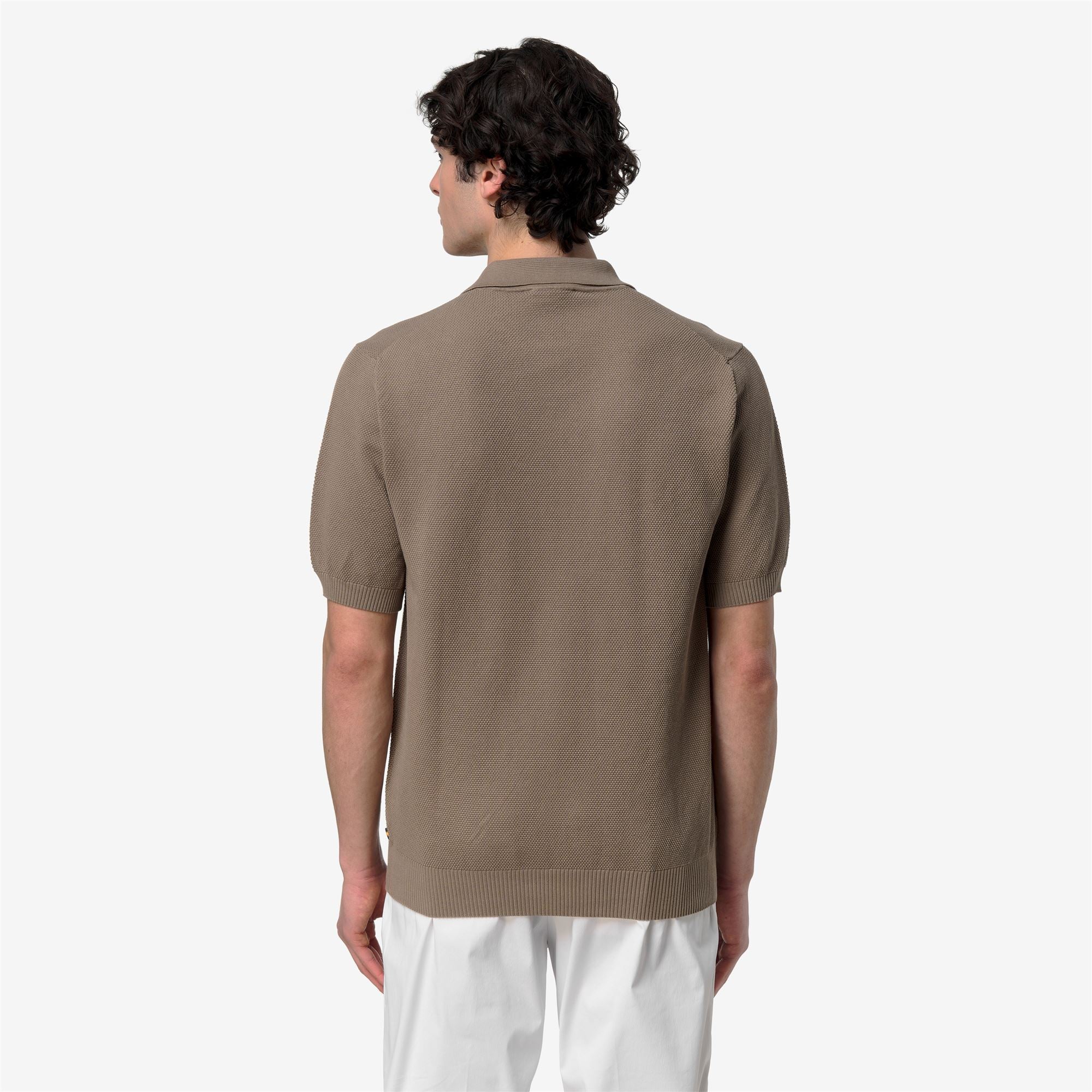 Knitwear_Man_PLEYR_Polo_Beige Taupe - Commercial 6
