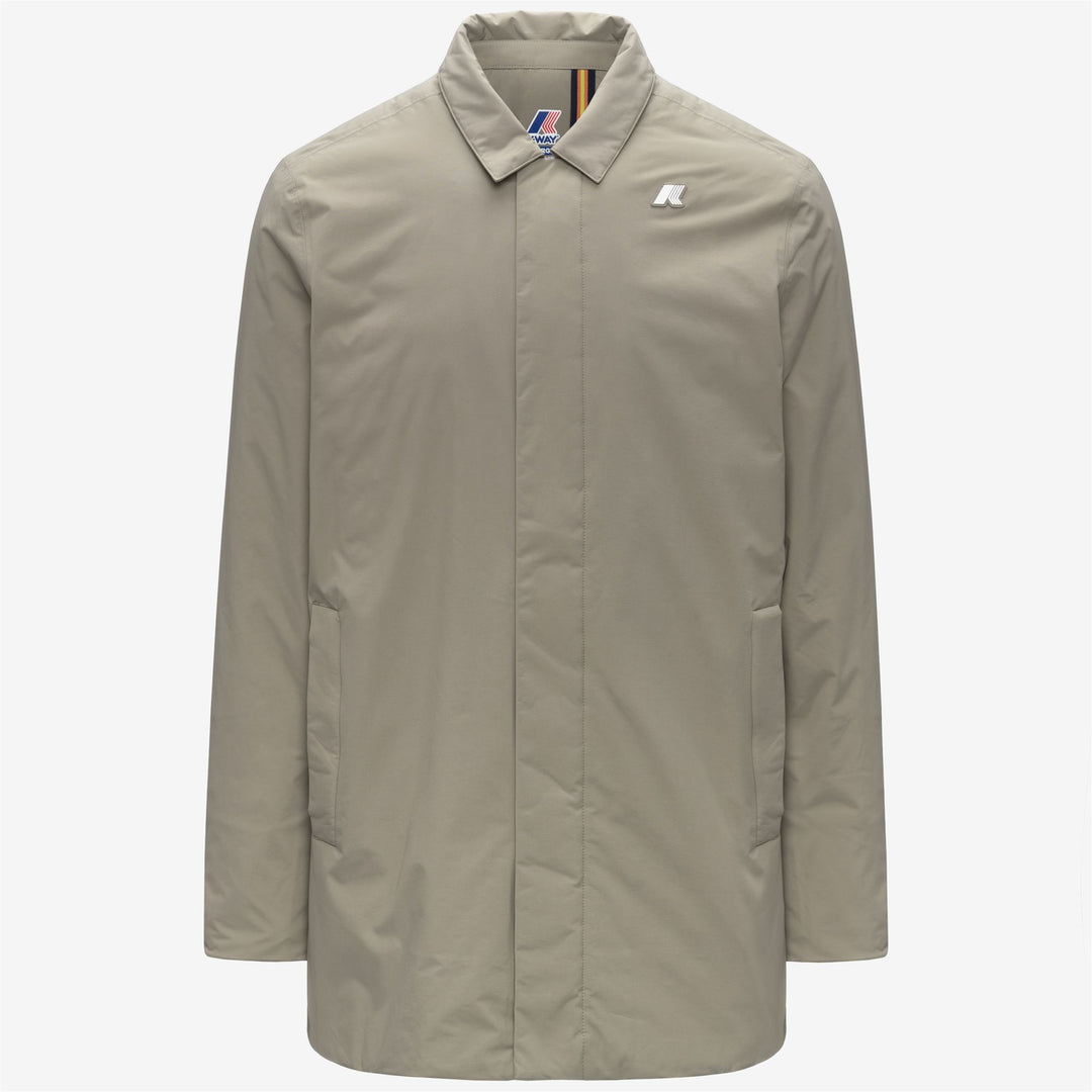 Chaqueta impermeable verde de talla media para hombre con materiales reciclados 01