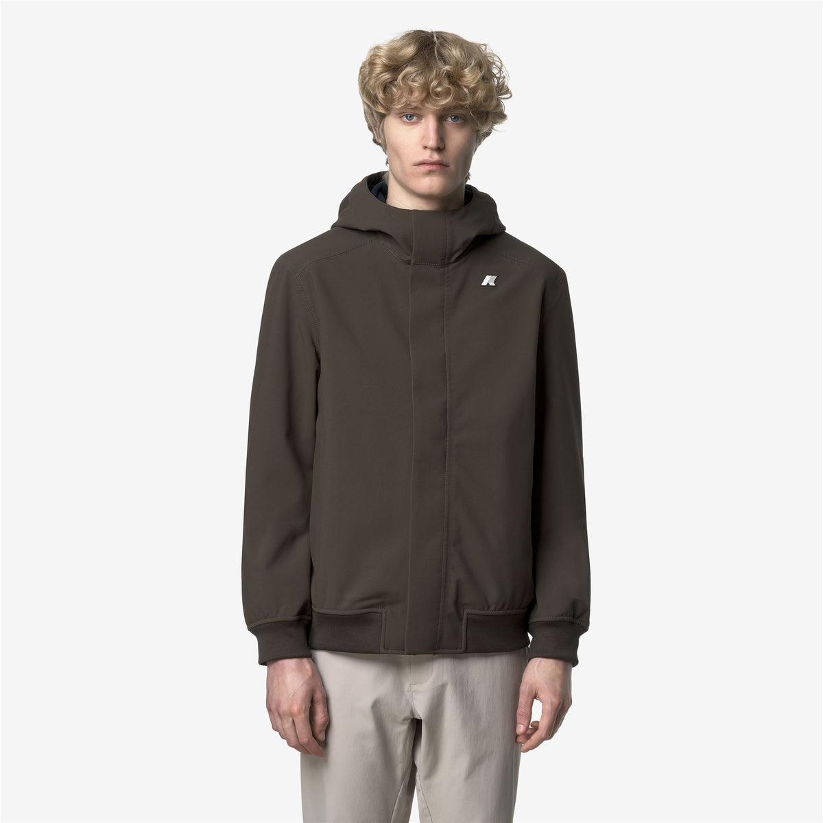 Jackets_MAN_JOACHIM BONDED_Short_Black Olive - Blue Depth - Commercial 4