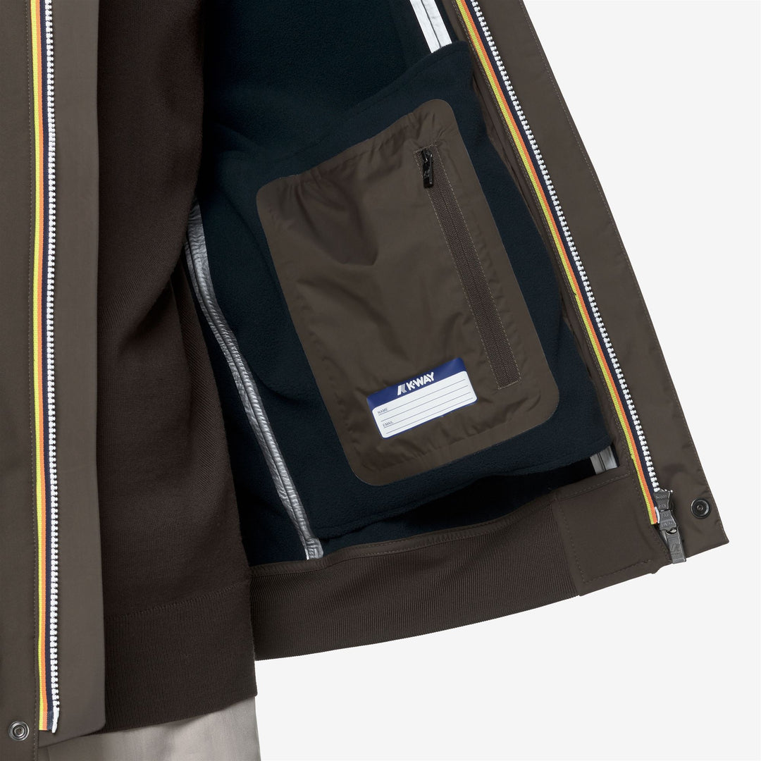 Chaqueta corta para hombre color oliva negro con capas impermeables y aislantes main