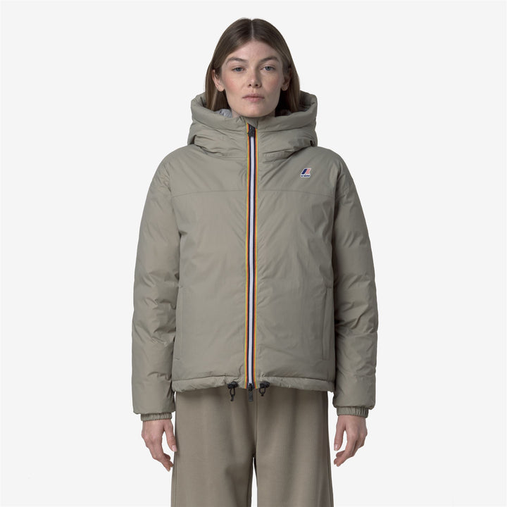 Chaqueta corta de plumón verde para mujer para clima frío 3