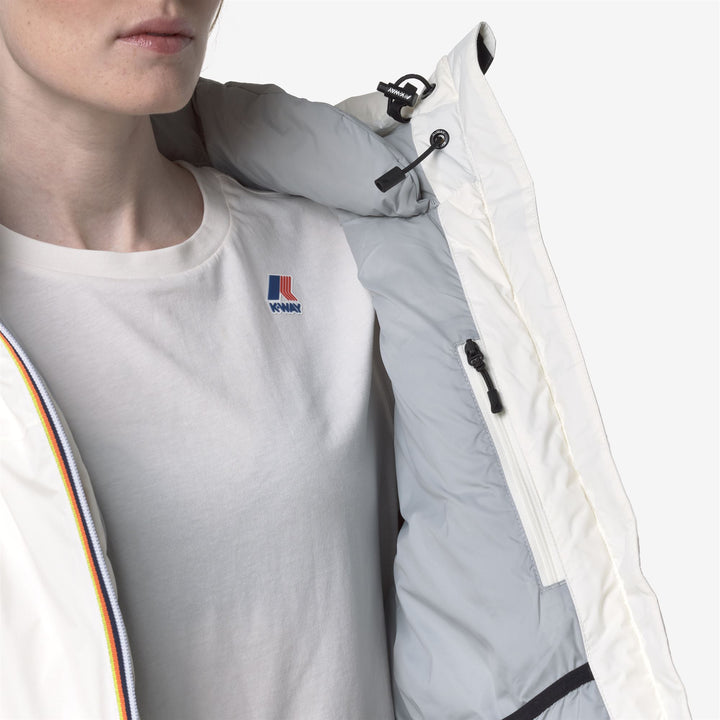 Chaqueta corta de plumón blanca para mujer con capucha y aislamiento cálido 2