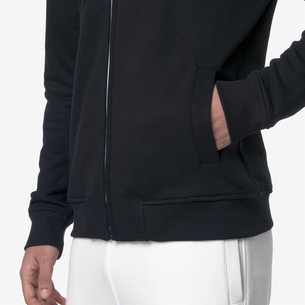 Fleece_MAN_FINN FRENCH TERRY_Jacket_Blue Depth - Commercial 7