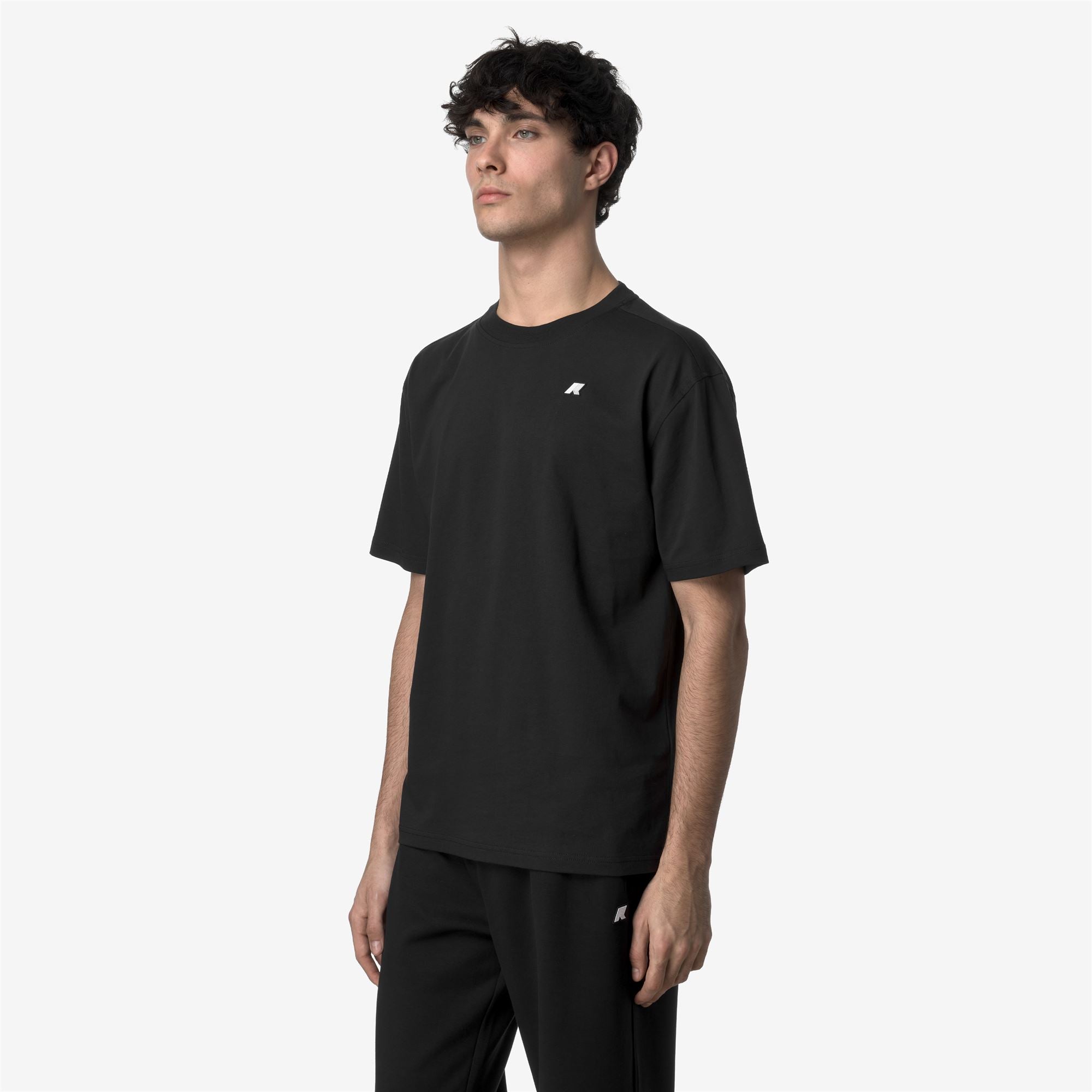 T-Shirts & Top_MAN_SOLO JERSEY_T-Shirt_Black Pure - Commercial 5