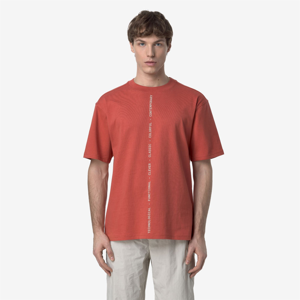 T-Shirts & Top_MAN_SOLO IDENTITY LETTERING JERSEY_T-Shirt_Red Jasper - Commercial 4