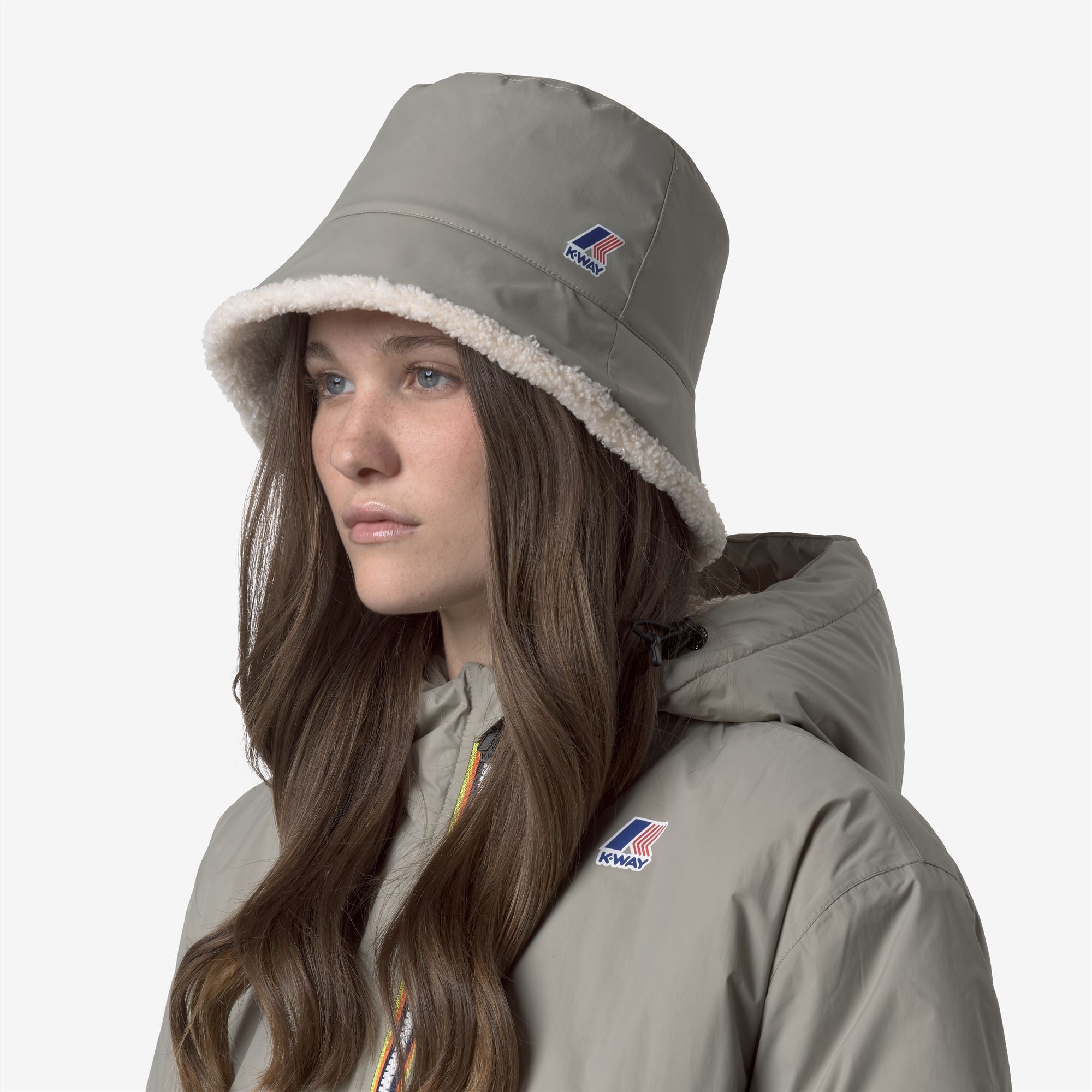Headwear_UNISEX_LE VRAI 4.0 PASCALLE ORSETTO_Hat_Green Oak - Commercial 3