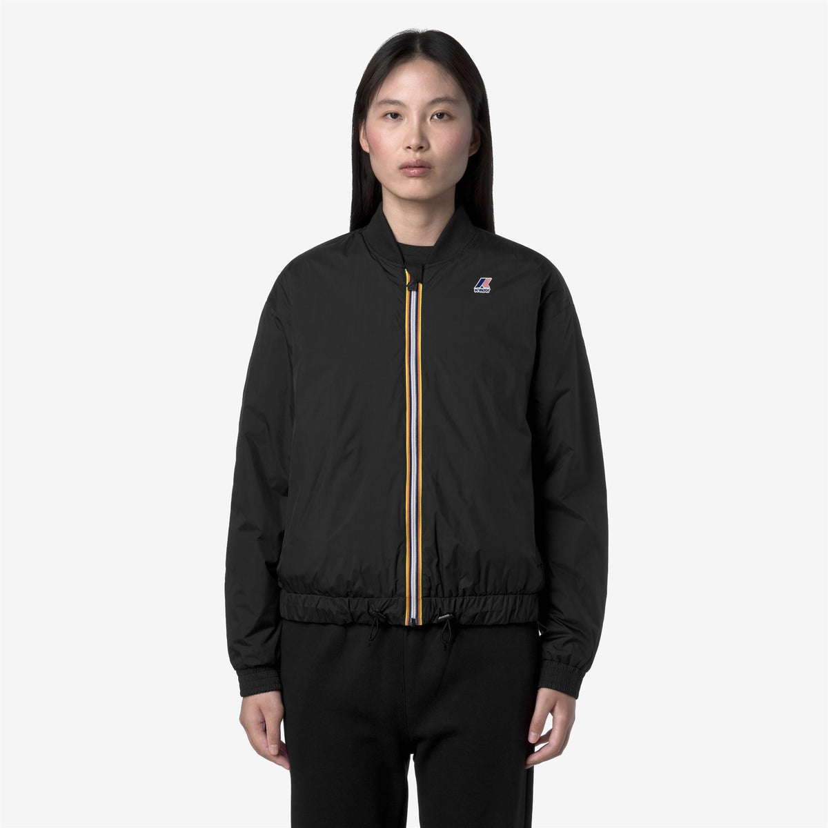 Jackets_WOMAN_LE VRAI 4.0 AZELIE WARM_Short_Black Pure - Commercial 4