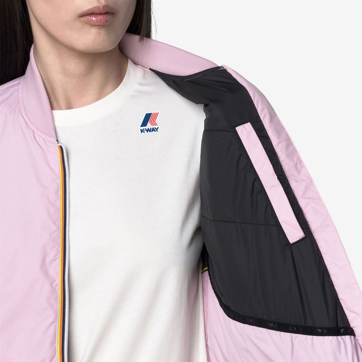 Chaqueta corta impermeable para mujer en color violeta con acolchado PrimaLoft 3