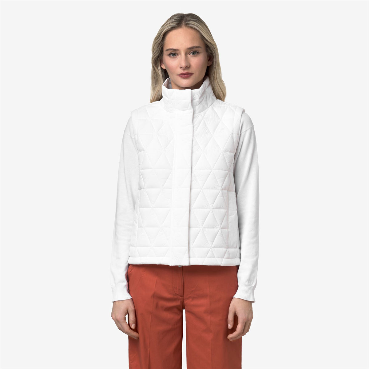 Jackets_Woman_SATINE DIAMOND QUILTED WARM_Vest_White - White - Commercial 4