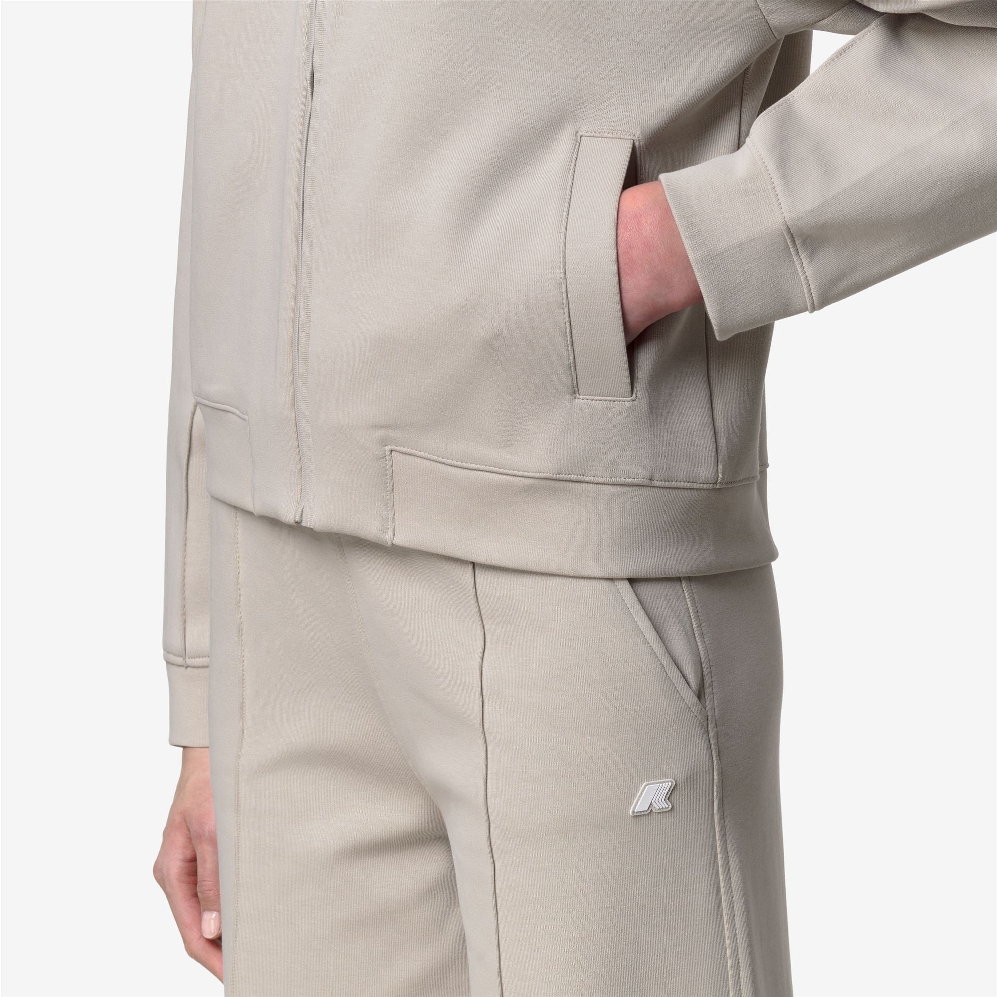 Fleece_Woman_ARVINNE INTERLOCK_Jacket_BEIGE LT - Commercial 7