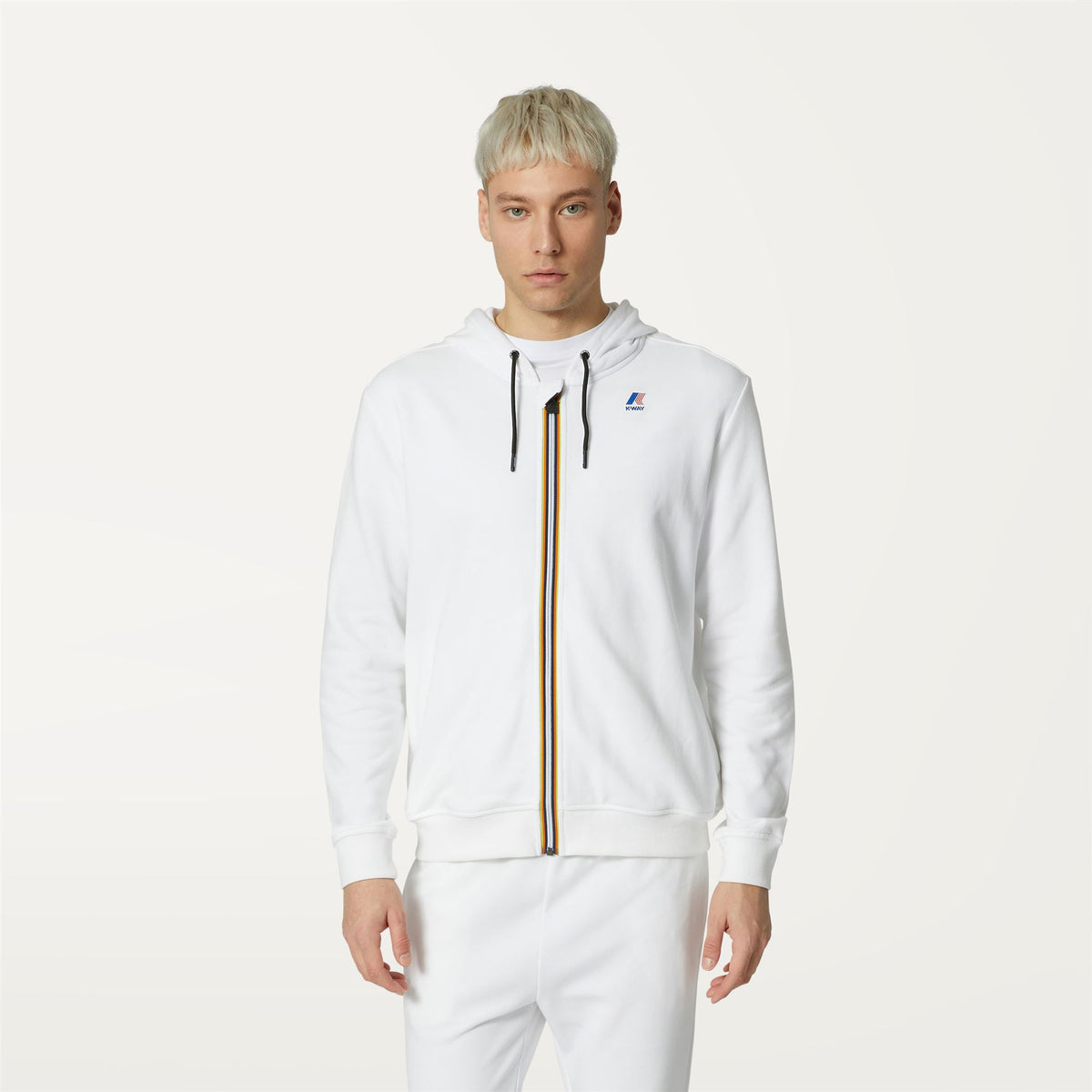 Fleece_UNISEX_LE VRAI ARNEL POLY COTTON_Jacket_White - Commercial 4
