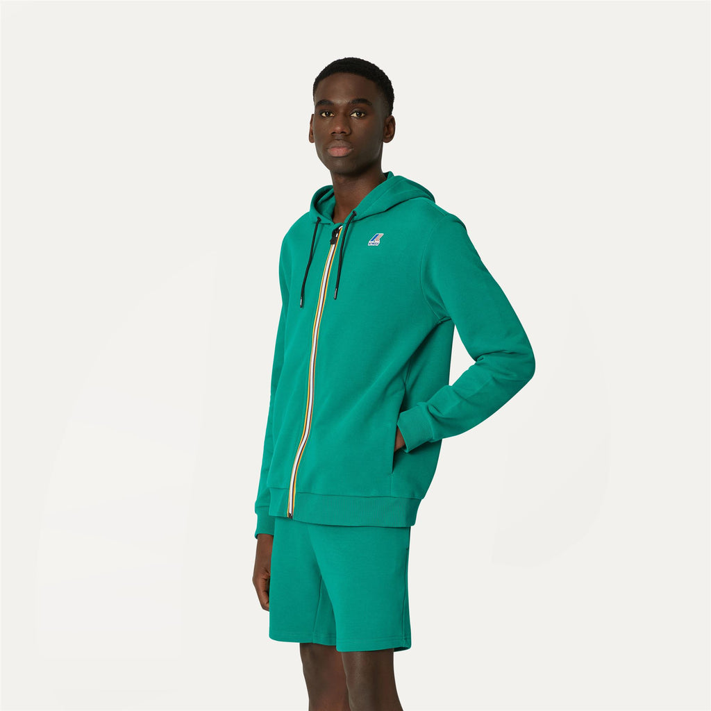Fleece_Unisex_LE VRAI ARNEL POLY COTTON_Jacket_Green - Commercial 5